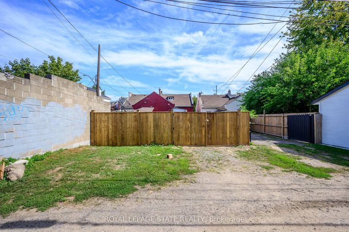 Photo 33 at 127 East Avenue N, Landsdale, Hamilton
