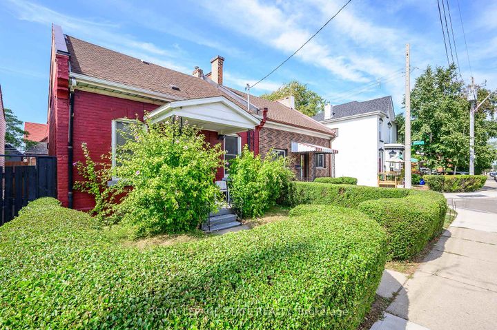 Photo 35 at 127 East Avenue N, Landsdale, Hamilton