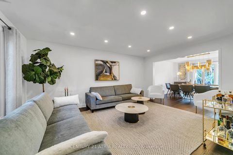Photo 3 at 65 Worthington Avenue, Oak Ridges Lake Wilcox, Richmond Hill