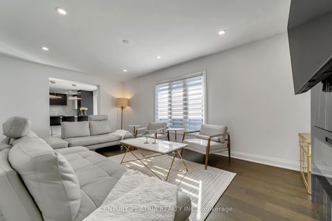 Photo 21 at 65 Worthington Avenue, Oak Ridges Lake Wilcox, Richmond Hill