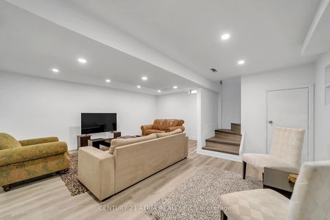 Photo 33 at 65 Worthington Avenue, Oak Ridges Lake Wilcox, Richmond Hill
