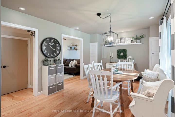 Photo 7 at 10 Normandy Boulevard, Georgetown, Halton Hills