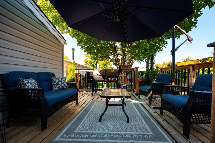 Photo 17 at 10 Normandy Boulevard, Georgetown, Halton Hills