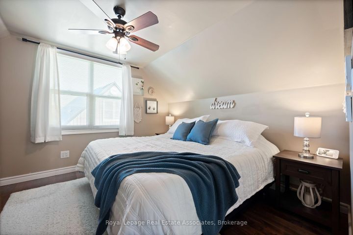 Photo 24 at 10 Normandy Boulevard, Georgetown, Halton Hills
