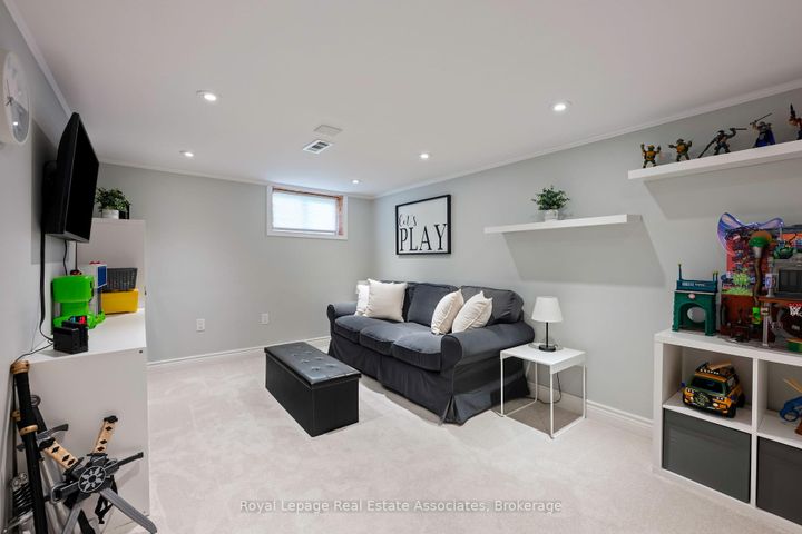 Photo 32 at 10 Normandy Boulevard, Georgetown, Halton Hills