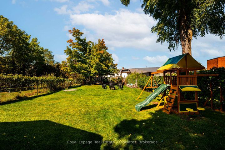 Photo 38 at 10 Normandy Boulevard, Georgetown, Halton Hills