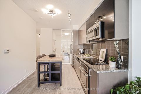 Photo 6 at 405 - 89 Dunfield Avenue, Mount Pleasant West, Toronto