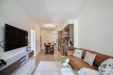 Photo 9 at 405 - 89 Dunfield Avenue, Mount Pleasant West, Toronto