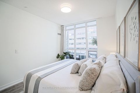 Photo 15 at 405 - 89 Dunfield Avenue, Mount Pleasant West, Toronto