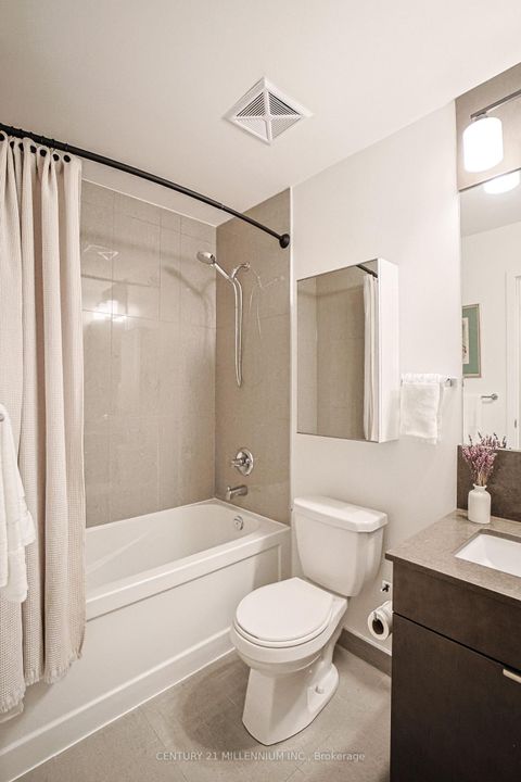 Photo 31 at 405 - 89 Dunfield Avenue, Mount Pleasant West, Toronto