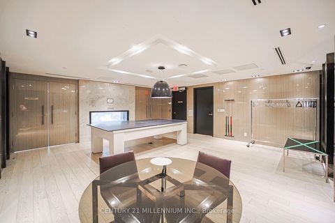 Photo 43 at 405 - 89 Dunfield Avenue, Mount Pleasant West, Toronto