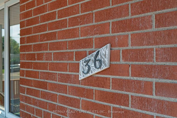Photo 2 at 36 Norton Crescent, Georgetown, Halton Hills