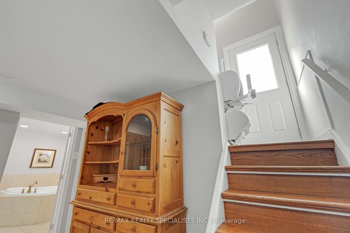 Photo 18 at 36 Norton Crescent, Georgetown, Halton Hills