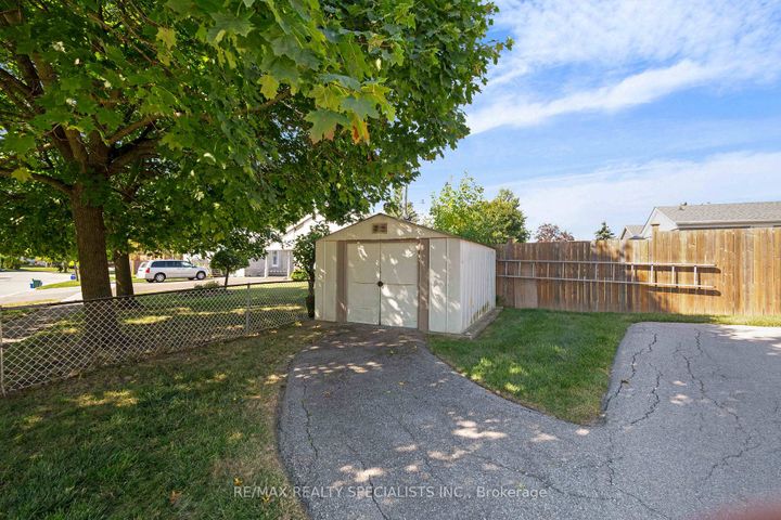 Photo 31 at 36 Norton Crescent, Georgetown, Halton Hills