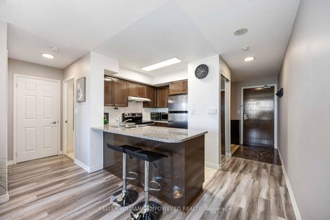 Photo 11 at 1123 - 35 Hollywood Avenue, Willowdale East, Toronto