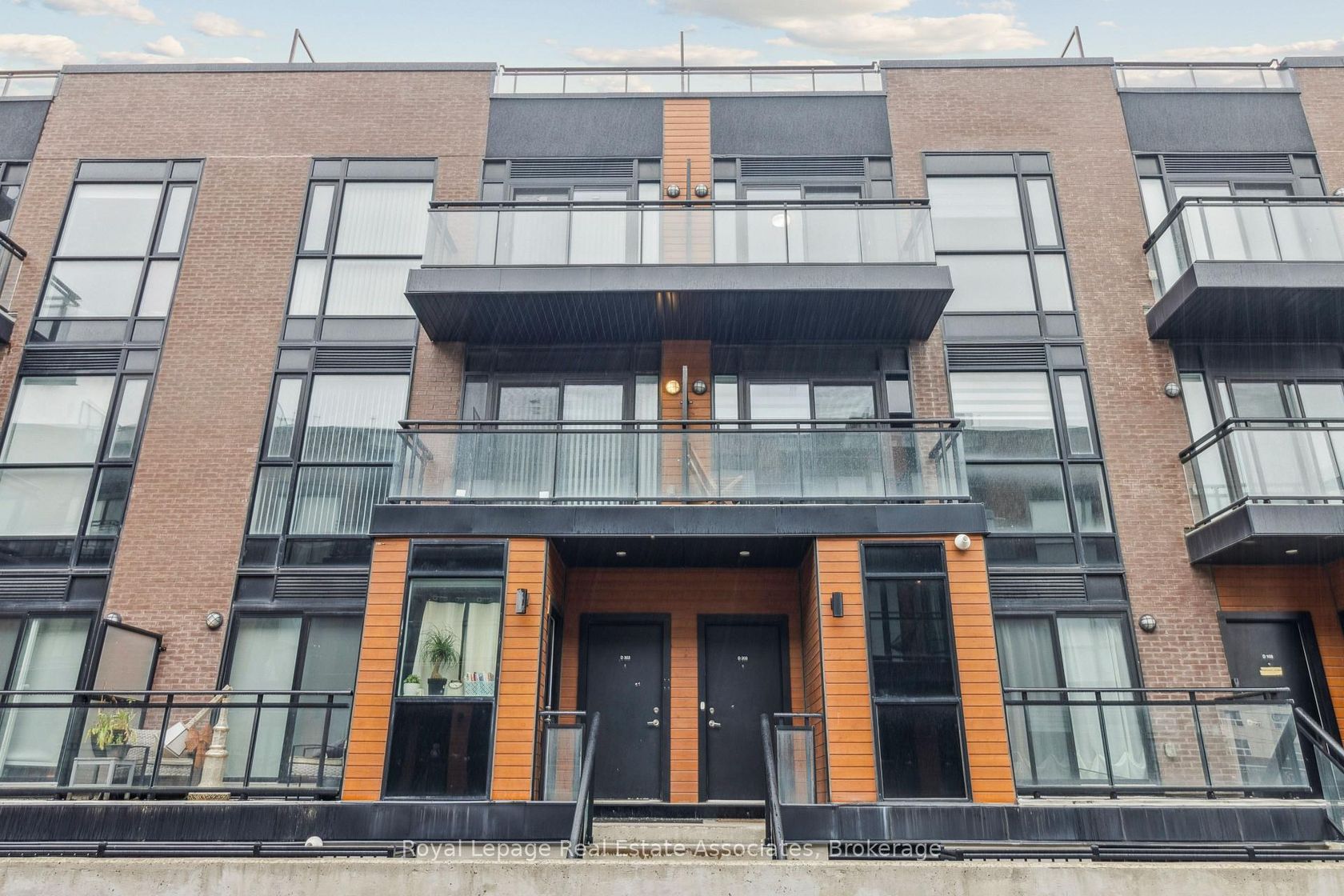 D203 - 5289 Highway 7, Vaughan Grove, Vaughan 