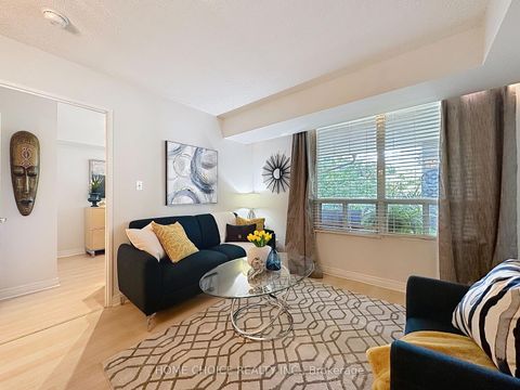 Photo 11 at 215 - 28 Empress Avenue, Willowdale East, Toronto