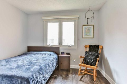 Photo 7 at 7 Rodeo Pathway, Cliffside, Toronto