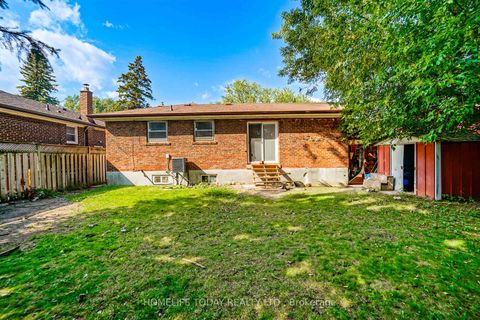 Photo 4 at 30 Melchior Drive, West Hill, Toronto