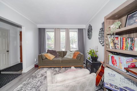 Photo 9 at 30 Melchior Drive, West Hill, Toronto