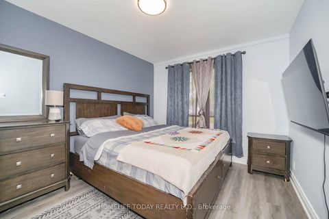 Photo 20 at 30 Melchior Drive, West Hill, Toronto