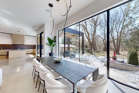 Photo 8 at 126 WOOD Lane, Mill Pond, Richmond Hill