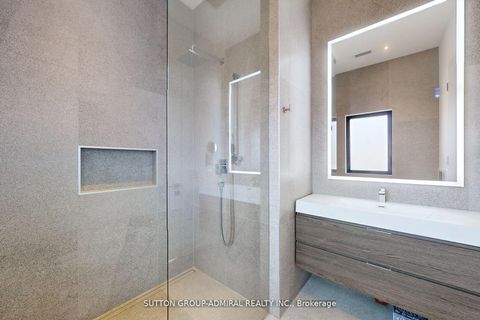 Photo 23 at 126 WOOD Lane, Mill Pond, Richmond Hill