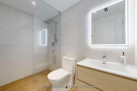 Photo 32 at 126 WOOD Lane, Mill Pond, Richmond Hill