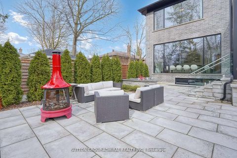 Photo 33 at 126 WOOD Lane, Mill Pond, Richmond Hill