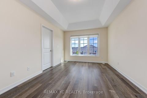 Photo 17 at 37 Torah Gate, Patterson, Vaughan