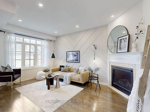 Photo 5 at 2 - 108 Dunlop Street, Crosby, Richmond Hill