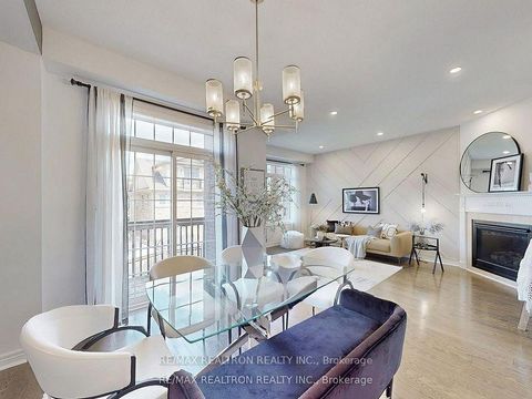 Photo 8 at 2 - 108 Dunlop Street, Crosby, Richmond Hill