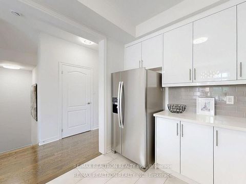 Photo 23 at 2 - 108 Dunlop Street, Crosby, Richmond Hill
