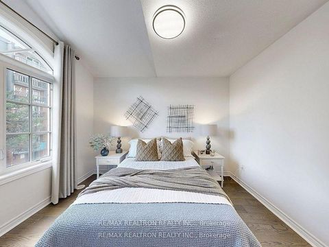 Photo 32 at 2 - 108 Dunlop Street, Crosby, Richmond Hill
