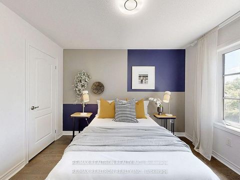 Photo 34 at 2 - 108 Dunlop Street, Crosby, Richmond Hill