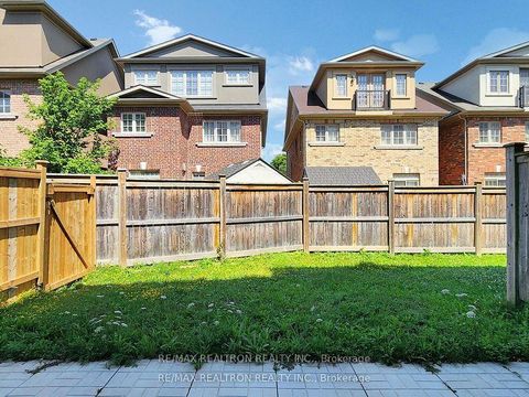 Photo 45 at 2 - 108 Dunlop Street, Crosby, Richmond Hill Photo 45 at 2 - 108 Dunlop Street, Crosby, Richmond Hill