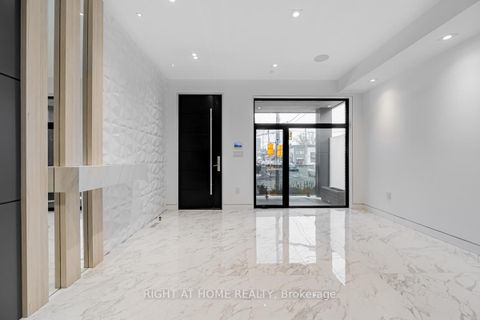 Photo 3 at 677 Huron Street, Annex, Toronto