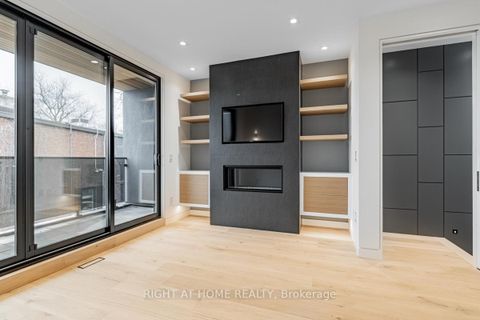 Photo 14 at 677 Huron Street, Annex, Toronto