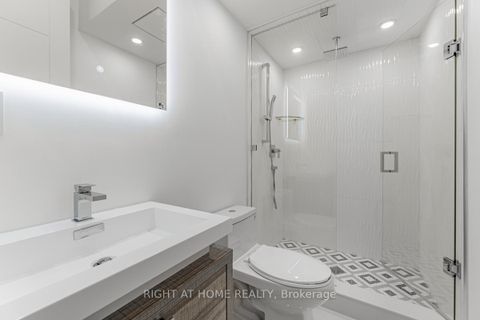 Photo 26 at 677 Huron Street, Annex, Toronto
