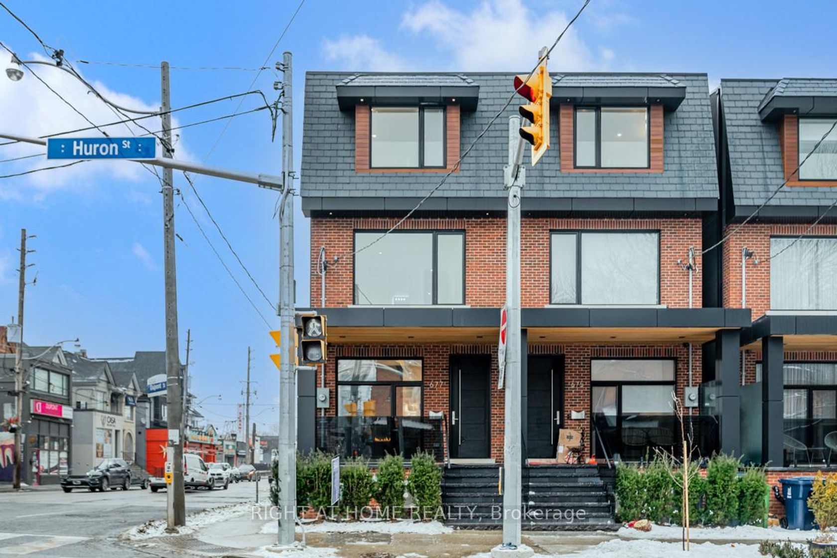 677 Huron Street, Annex, Toronto 