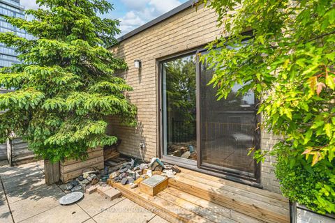 Photo 13 at 824 - 80 Front Street E, Yonge Corridor, Toronto