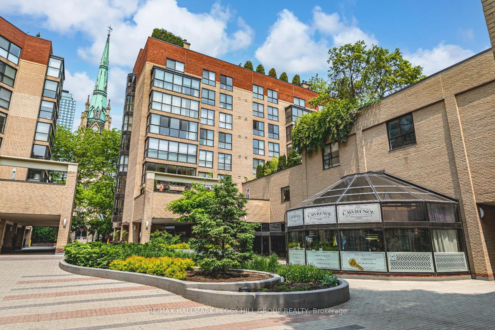 824 - 80 Front Street E, Yonge Corridor, Toronto by Loree Meneguzzi Real Estate 824 - 80 Front Street E, Yonge Corridor, Toronto