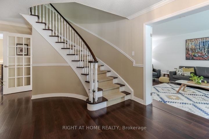 Photo 14 at 1456 Ballyclare Drive, Erindale, Mississauga