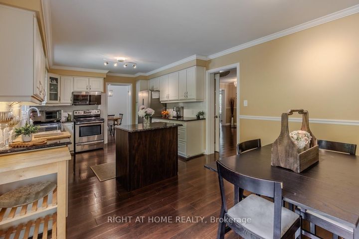 Photo 19 at 1456 Ballyclare Drive, Erindale, Mississauga