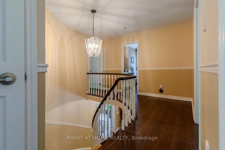 Photo 24 at 1456 Ballyclare Drive, Erindale, Mississauga
