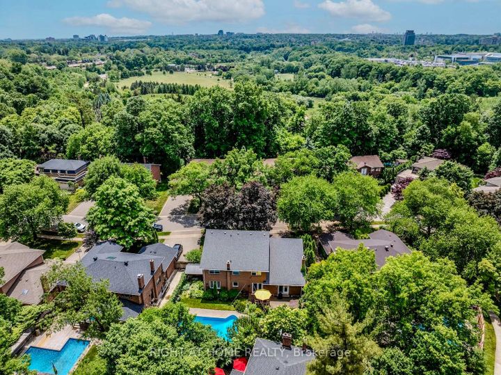 Photo 34 at 1456 Ballyclare Drive, Erindale, Mississauga