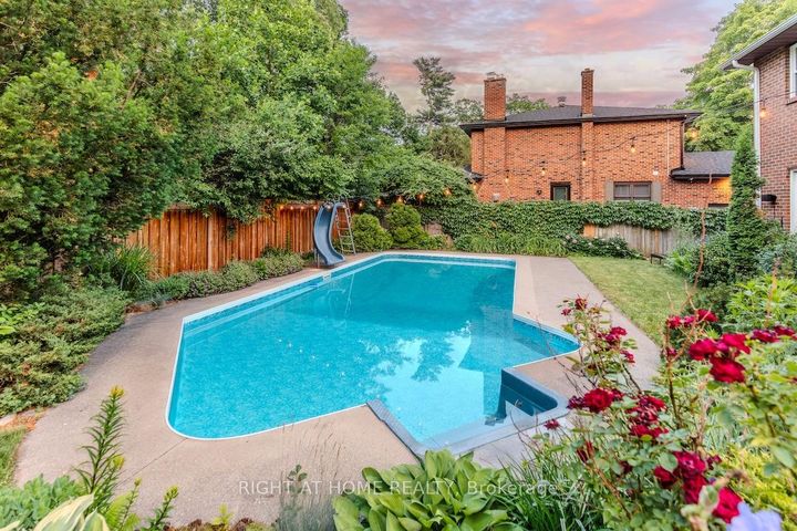 Photo 36 at 1456 Ballyclare Drive, Erindale, Mississauga