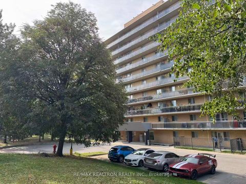Photo 2 at 909 - 100 Dundalk Drive, Dorset Park, Toronto