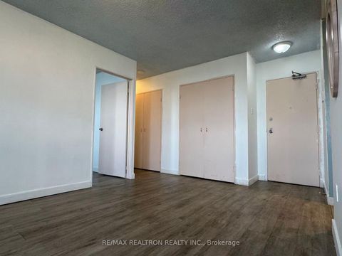 Photo 8 at 909 - 100 Dundalk Drive, Dorset Park, Toronto