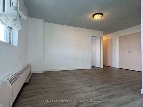 Photo 9 at 909 - 100 Dundalk Drive, Dorset Park, Toronto